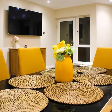 2 Bed Clan House شقة *