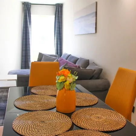 2 Bed Clan House Апартаменты *